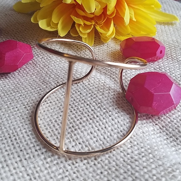 Gold Tone Bracelet Bundle - Picture 3 of 7